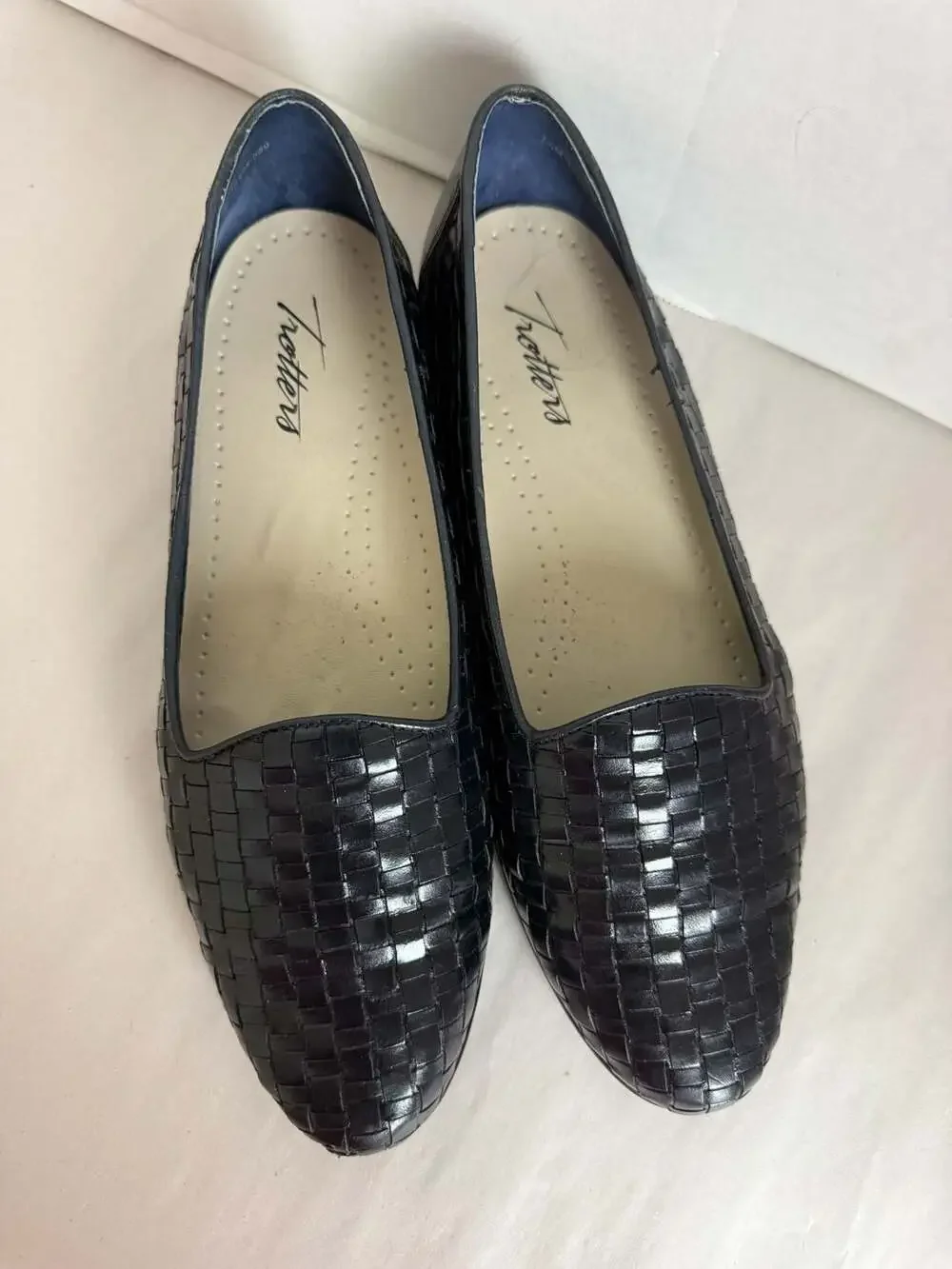 Trotters Liz Black Woven Leather Slip-On Loafer Flats